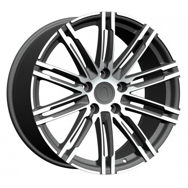 Porsche Panamera Wheel